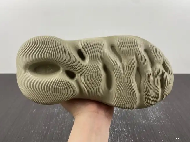 GV6840 RNR Yeezy Salt Stone Foam Adidas 0704